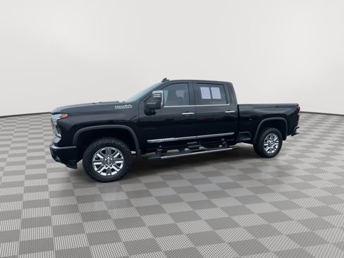 Used 2024 Chevrolet Silverado 2500 High Country w/ Technology Package image 5