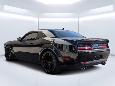Used 2021 Dodge Challenger SRT Hellcat image 5