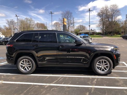 New 2026 Jeep Grand Cherokee Laredo image 14