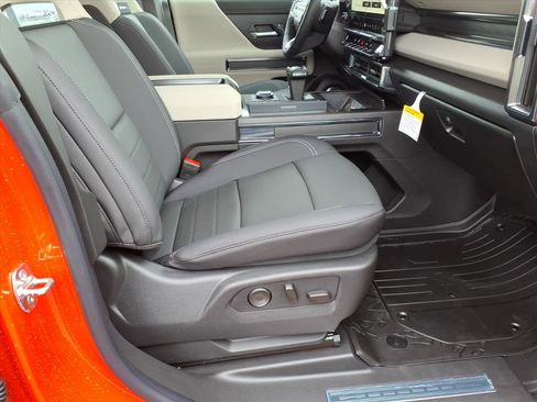 New 2026 GMC Hummer EV 4x4 Crew Cab image 8