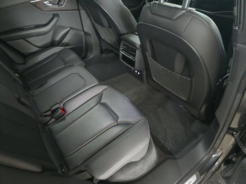 Used 2019 Audi Q8 Premium Plus w/ Premium Plus AWD/4WD image 16