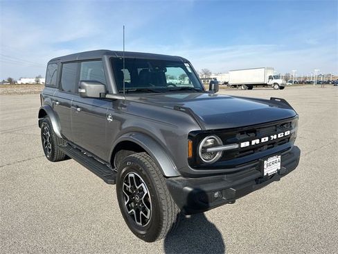 Used 2023 Ford Bronco Outer Banks image 15