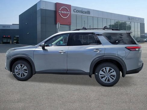 New 2025 Nissan Pathfinder SV image 3
