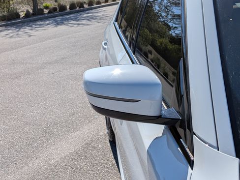 Used 2023 BMW 530i 530i w/ M Sport Package image 12