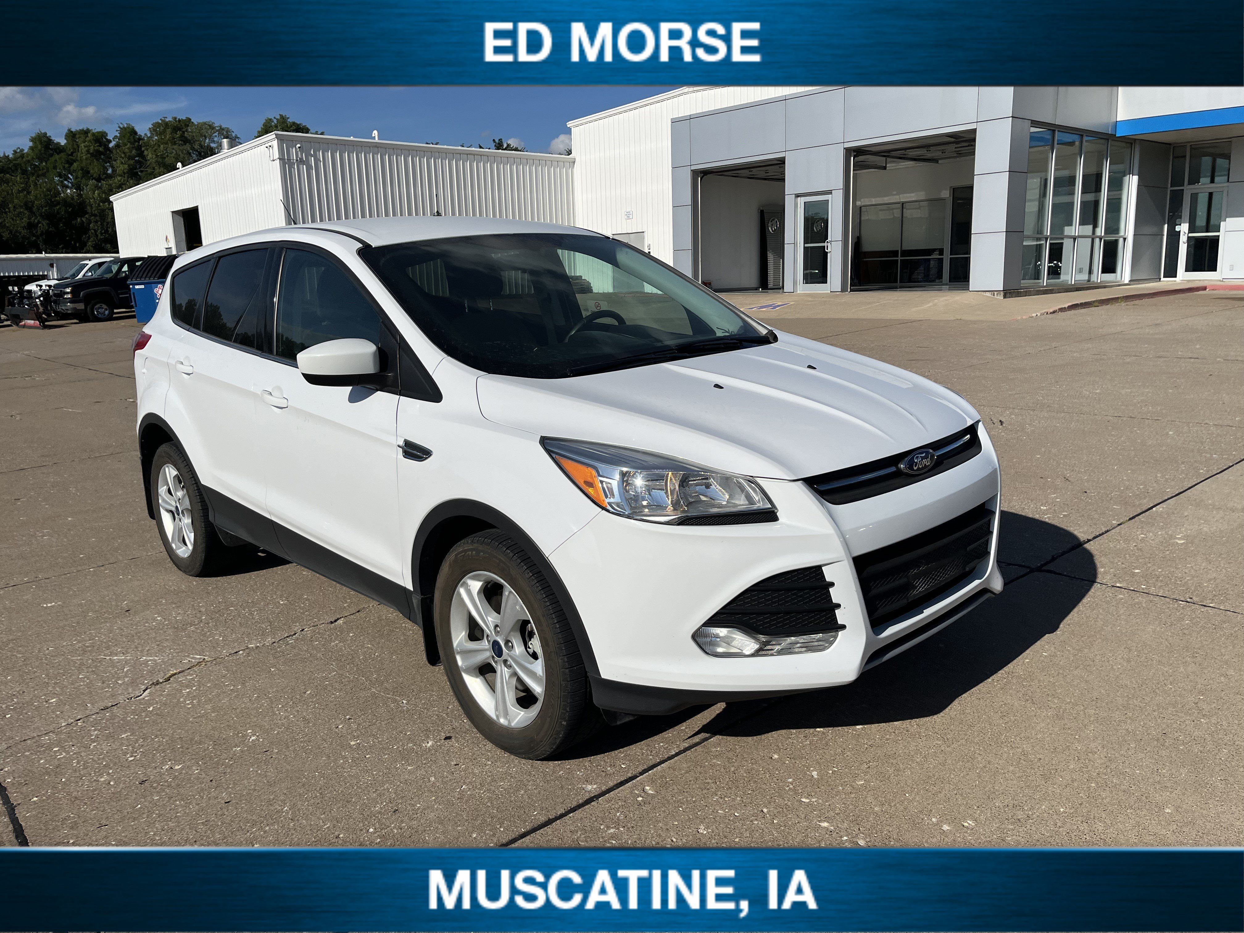 Used 2015 Ford Escape SE AWD/4WD image 1