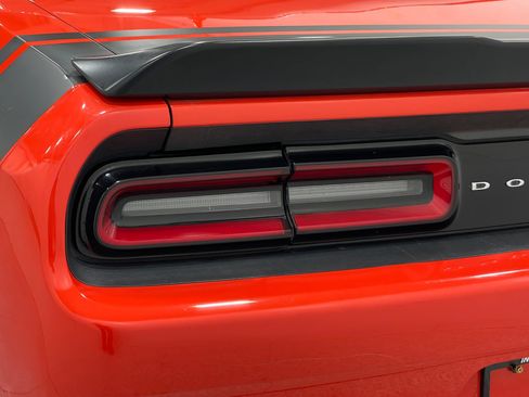 Used 2018 Dodge Challenger R/T Scat Pack RWD image 33