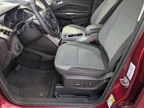 Used 2016 Ford Escape SE w/ Equipment Group 201A AWD/4WD image 11