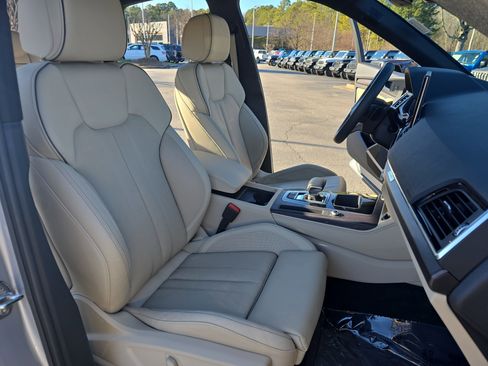 Used 2023 Audi Q5 2.0T Premium Plus w/ Premium Plus Package image 10
