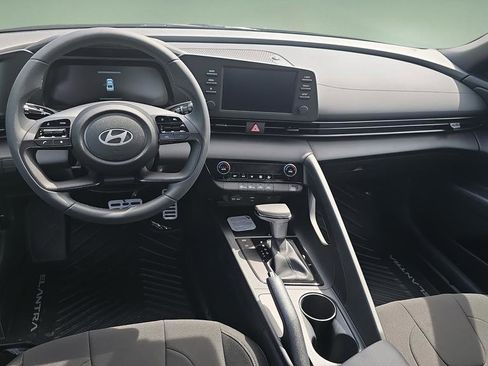 New 2026 Hyundai Elantra Sport FWD image 18