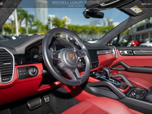 Used 2023 Porsche Cayenne GTS w/ Premium Package Plus image 6