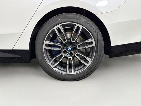 New 2026 BMW 530i xDrive w/ M Sport Package AWD/4WD image 34