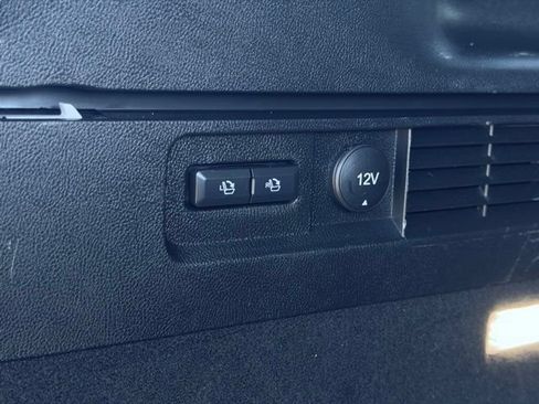 Used 2022 Lincoln Nautilus Reserve AWD/4WD image 13