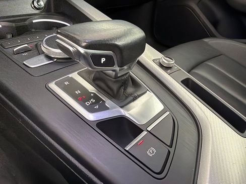 Used 2017 Audi A4 2.0T Premium image 32