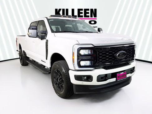 New 2026 Ford F250 Lariat w/ Black Appearance Package AWD/4WD image 1