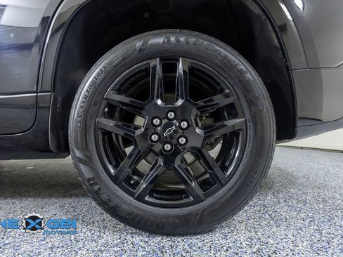Used 2020 Chevrolet Traverse Premier FWD image 50