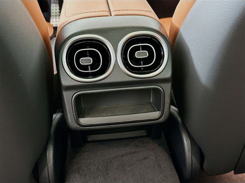 New 2026 Mercedes-Benz C 43 AMG 4MATIC Sedan image 27