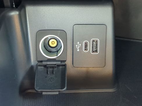 New 2025 Ford Explorer Active w/ Active Comfort Package image 58