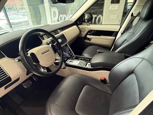 Used 2021 Land Rover Range Rover Westminster Edition image 4