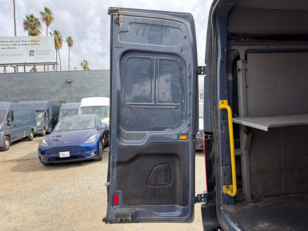 Used 2020 Ford Transit 250 148 High Roof Extended RWD image 15