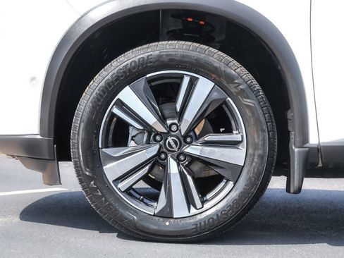 Used 2023 Nissan Rogue Platinum w/ Platinum Premium Package AWD/4WD image 18