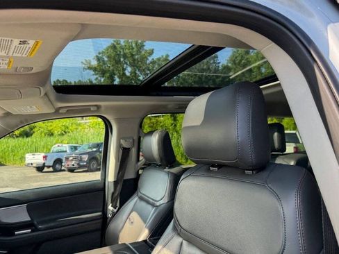 Used 2025 Ford Expedition Active AWD/4WD image 27