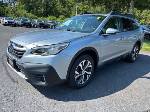 Used 2021 Subaru Outback Limited AWD/4WD image 7