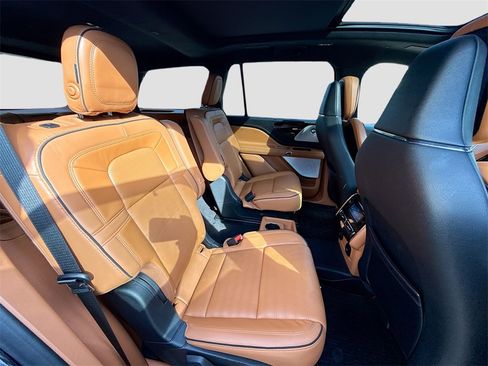 Used 2020 Lincoln Aviator Black Label image 32