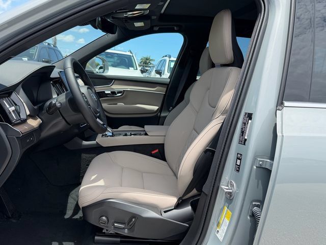 New 2026 Volvo XC90 T8 Core AWD/4WD image 12