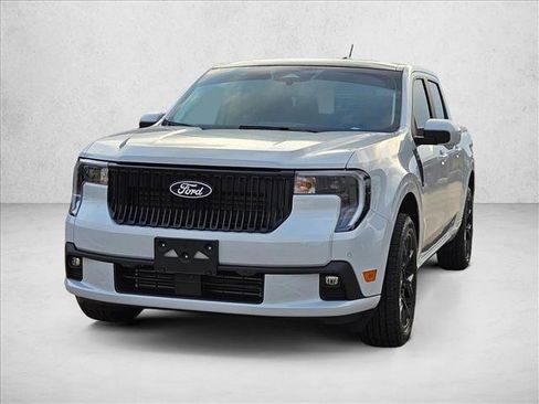 Used 2026 Ford Maverick Lobo AWD/4WD image 2