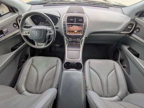 Used 2019 Lincoln Nautilus Reserve AWD/4WD image 14