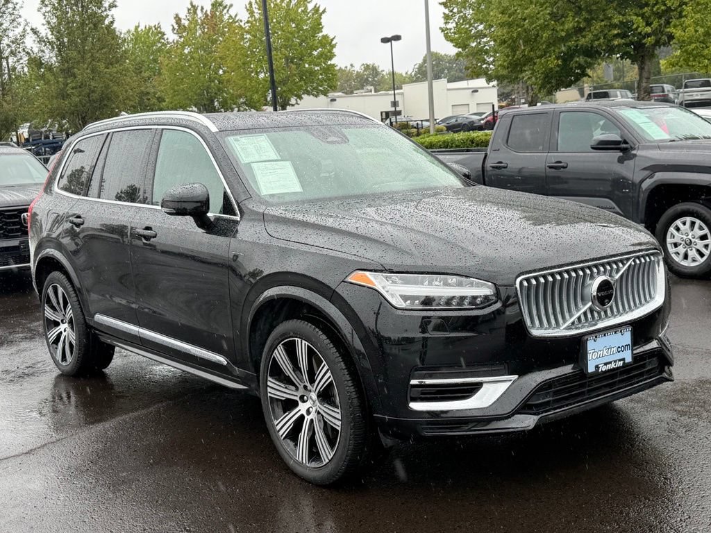 Used 2024 Volvo XC90 T8 Ultimate w/ Protection Package Premier AWD/4WD image 2