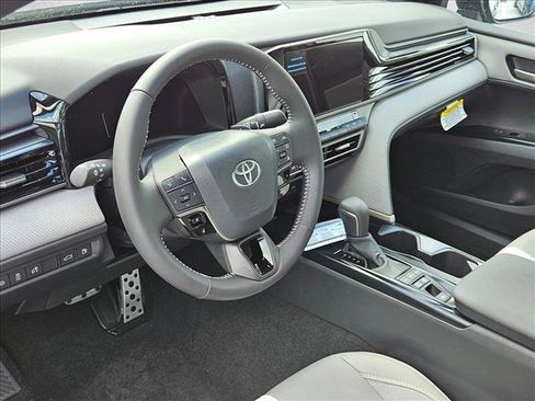 New 2026 Toyota Camry SE FWD image 3