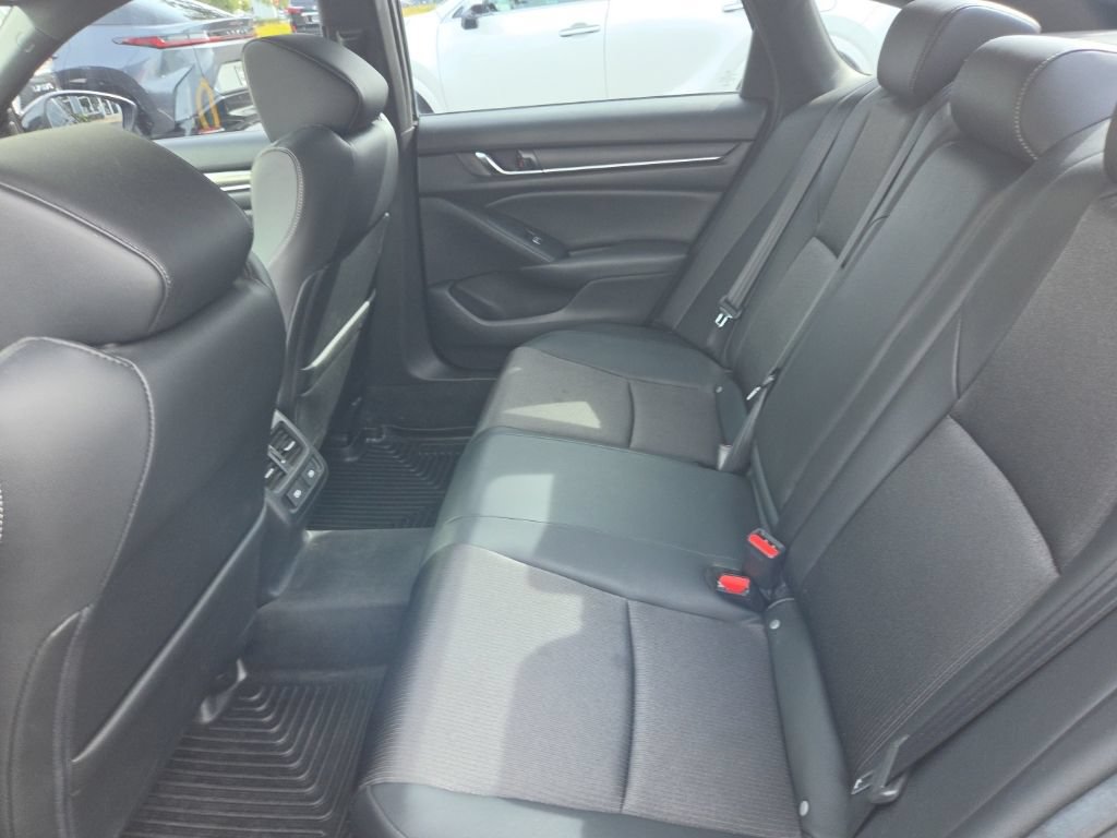 Used 2021 Honda Accord Sport image 6