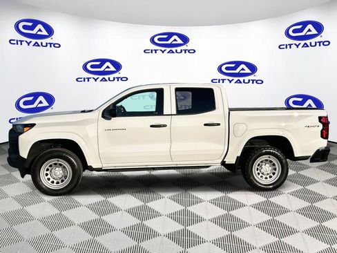 Used 2024 Chevrolet Colorado W/T w/ WT Convenience Package image 7