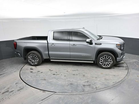 Used 2025 GMC Sierra 1500 Denali Ultimate image 19