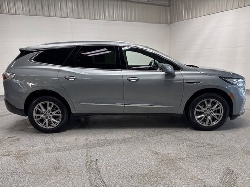 Used 2023 Buick Enclave Essence w/ Experience Buick Package image 8