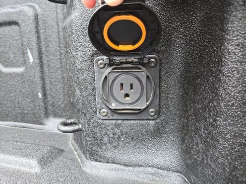 Used 2022 Chevrolet Silverado 3500 LTZ w/ Safety Package image 33