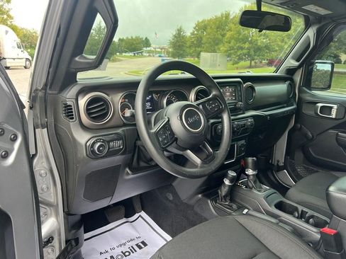 Used 2020 Jeep Wrangler Unlimited Sport image 22