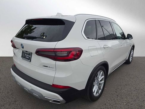 Used 2023 BMW X5 xDrive45e w/ Climate Comfort Package image 7
