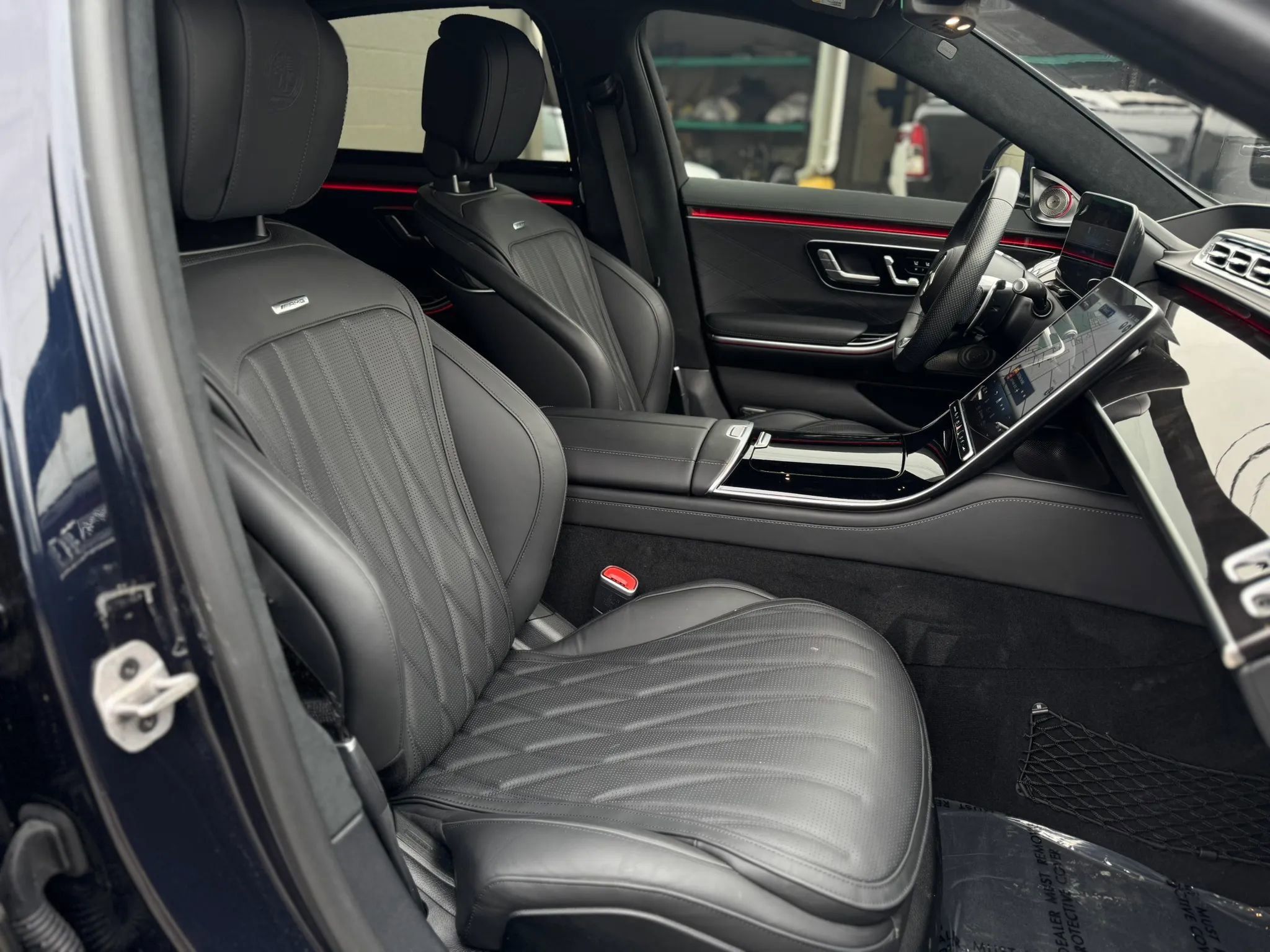 Used 2024 Mercedes-Benz S 63 AMG S image 40