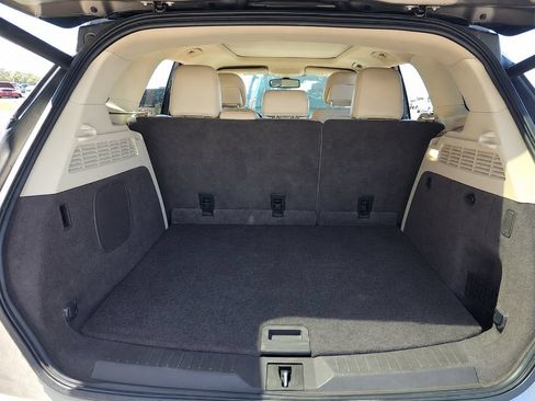 Used 2017 Lincoln MKC Select w/ Select Plus Package AWD/4WD image 16