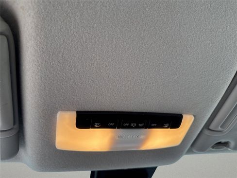 Used 2024 Nissan Versa S w/ Trunk Package FWD image 28
