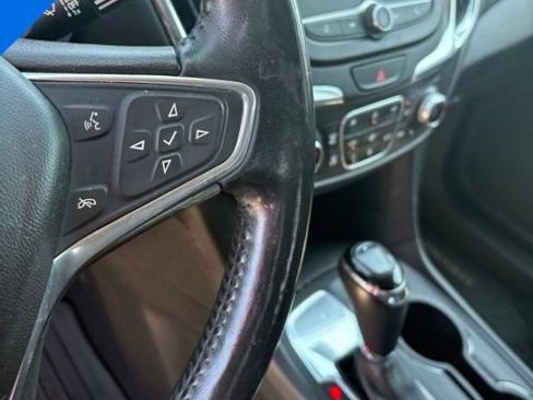 Used 2019 Chevrolet Equinox LT w/ Driver Convenience Package FWD image 15