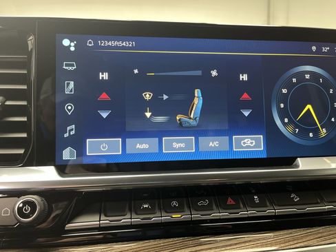 Certified 2022 Chevrolet Silverado 1500 RST w/ Z71 Off-Road Package image 21