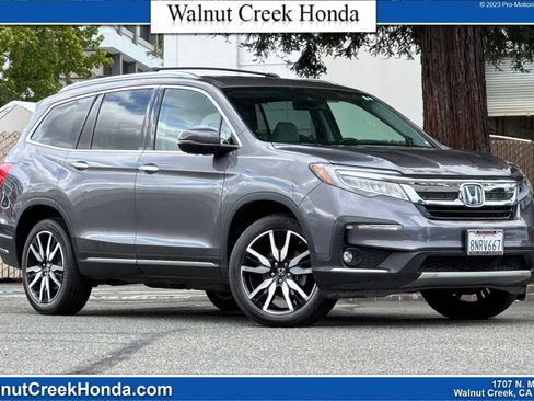 Used 2020 Honda Pilot Touring image 1