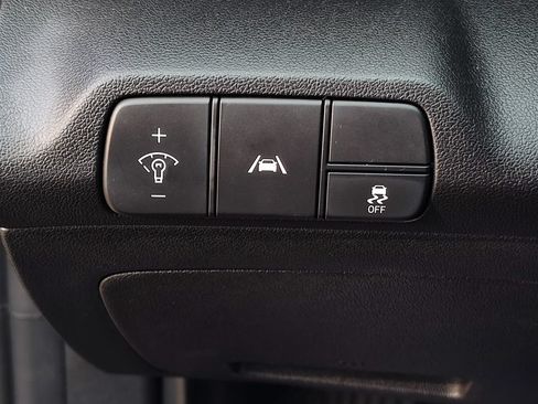 Used 2023 Hyundai Elantra SEL w/ Convenience Package FWD image 22