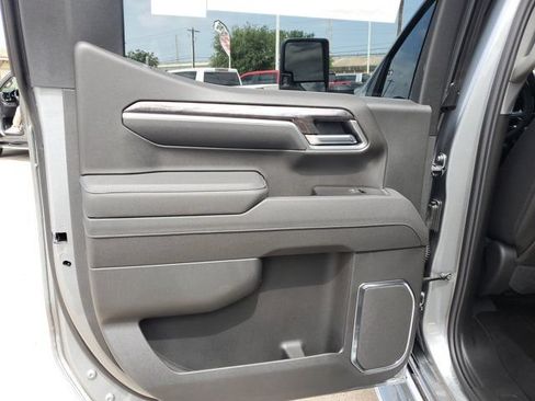 New 2026 Chevrolet Silverado 1500 LTZ w/ LTZ Premium Package AWD/4WD image 17
