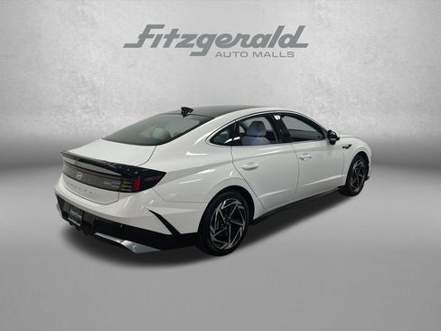 Used 2025 Hyundai Sonata SEL FWD image 6