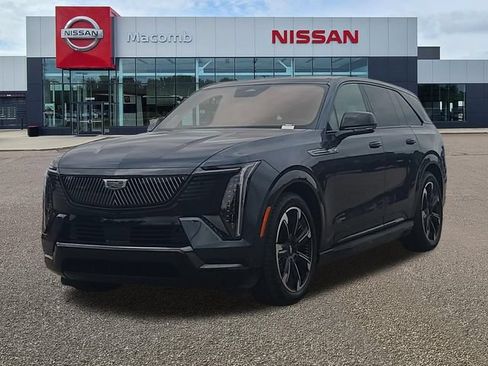 Used 2026 Cadillac Escalade IQ Sport 2 AWD/4WD image 3