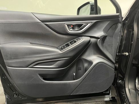 Used 2022 Subaru Forester Premium image 13